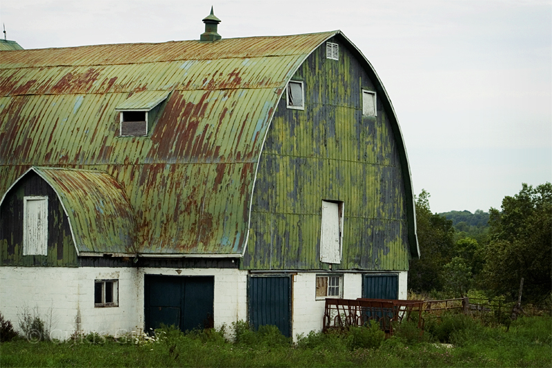 Bruce Barn 2011.jpg